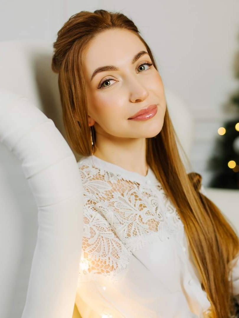 Massage therapist Julia Hrechyshkina